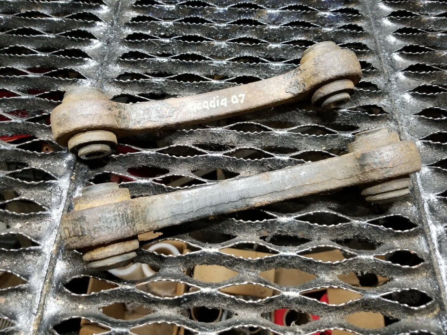 07 08 09 10 11 12 GMC Acadia Rear Upper Control Arm Link Rod (pair) OEM