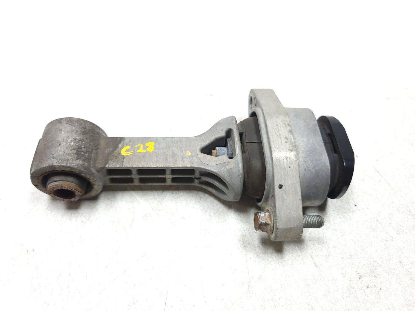 2012-2017 Hyundai Accent Bracket Assy-roll Rod OEM