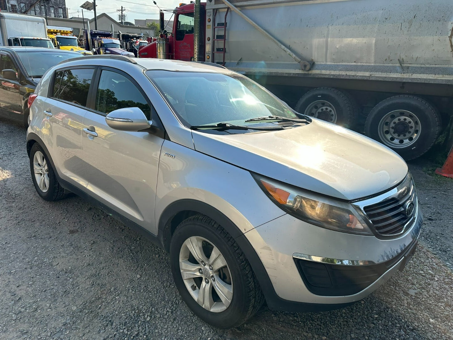 2011 - 2013 Kia Sportage Tailgate Hatch Weatherstrip Seal OEM