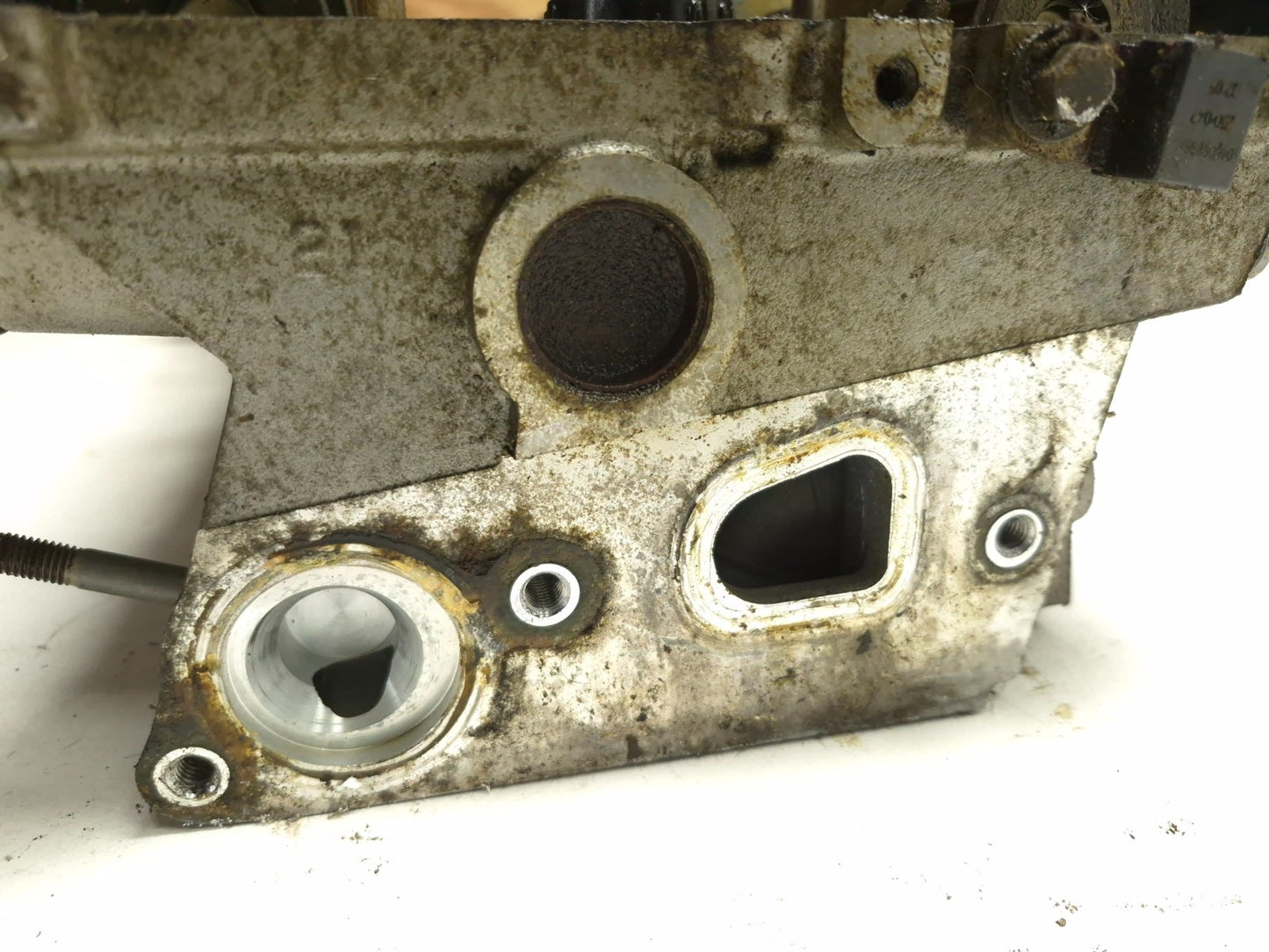 2010 Dodge Caliber Cylinder Head 68004168ab OEM