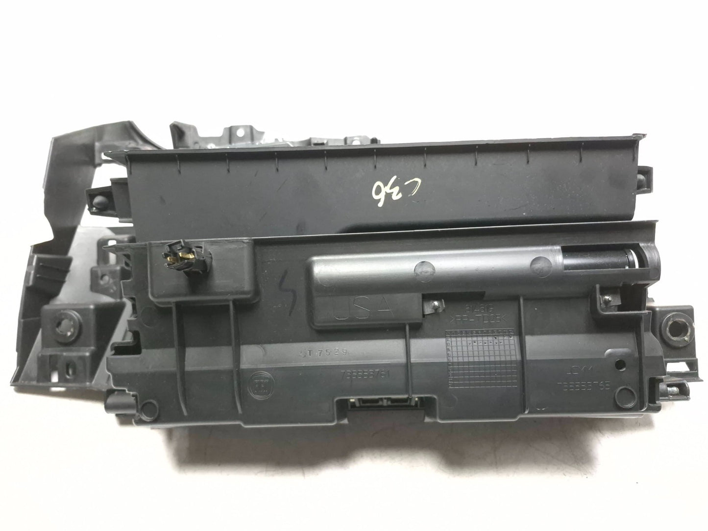 2014 Fiat 500l Glove Box 735553761 OEM