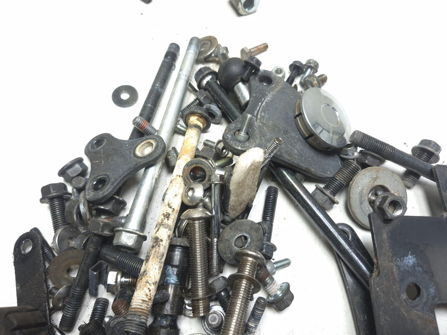 2009 Honda Vt750 Shadow Spirit Misc Bolt & Hardware Bracket OEM