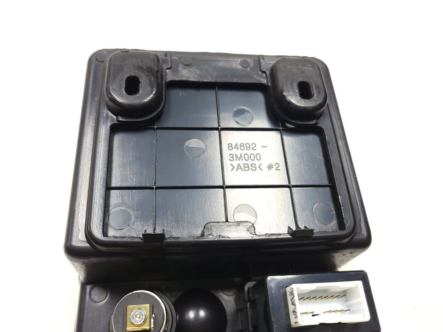 09-14 Hyundai Genesis Center Console Storage Tray Aux Ipod Usb Socket OEM Sedan