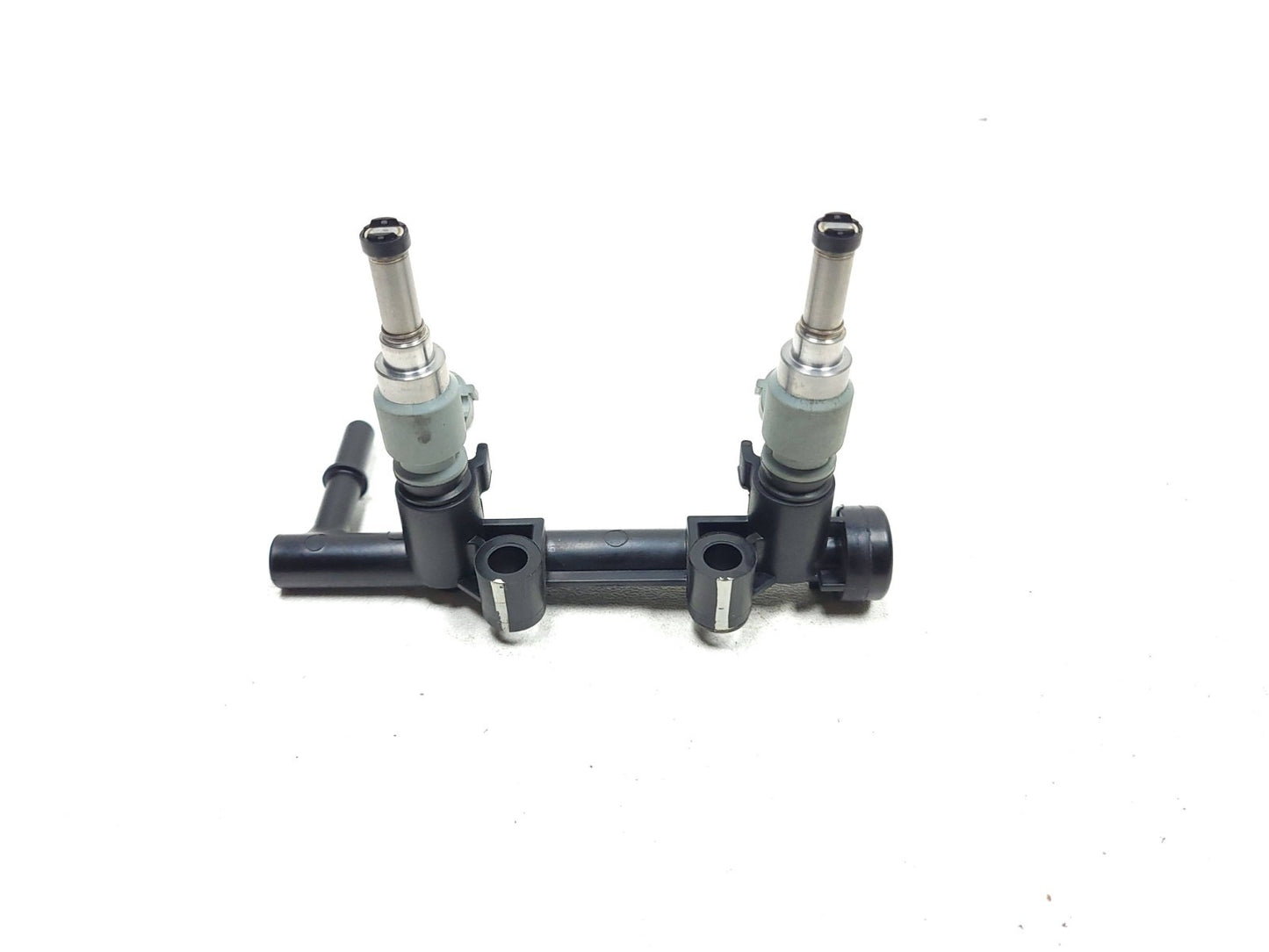 2021 Yamaha Mt-03 Fuel Injector W/ Rail Assy OEM