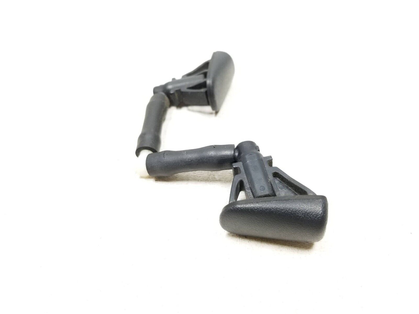 12 - 14 Ford Focus Windshield Washer Spray Nozzle Jet Pair OEM