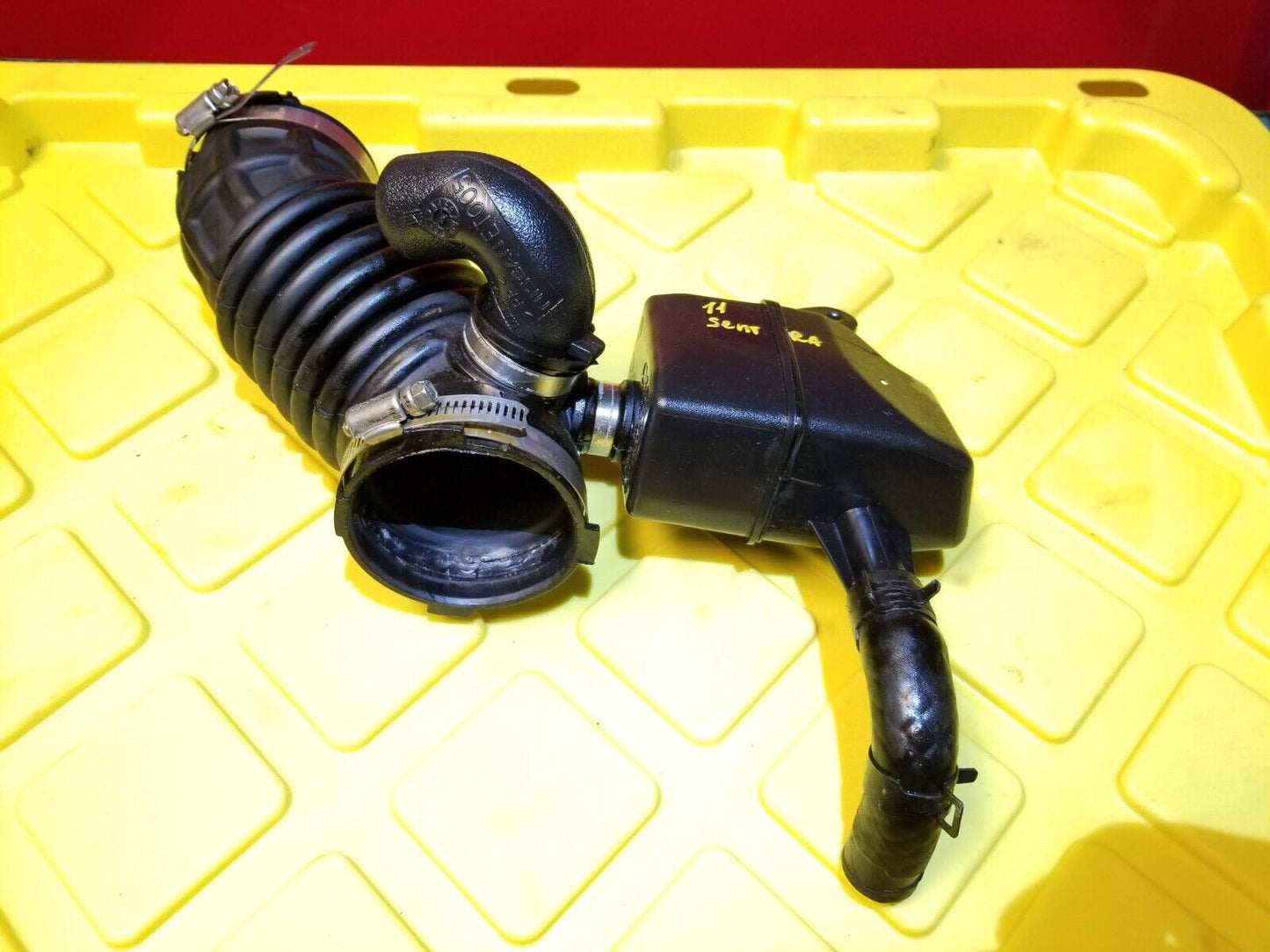 07 - 12 Nissan Sentra Air Intake Resonator Hose Pipe 2.0l OEM
