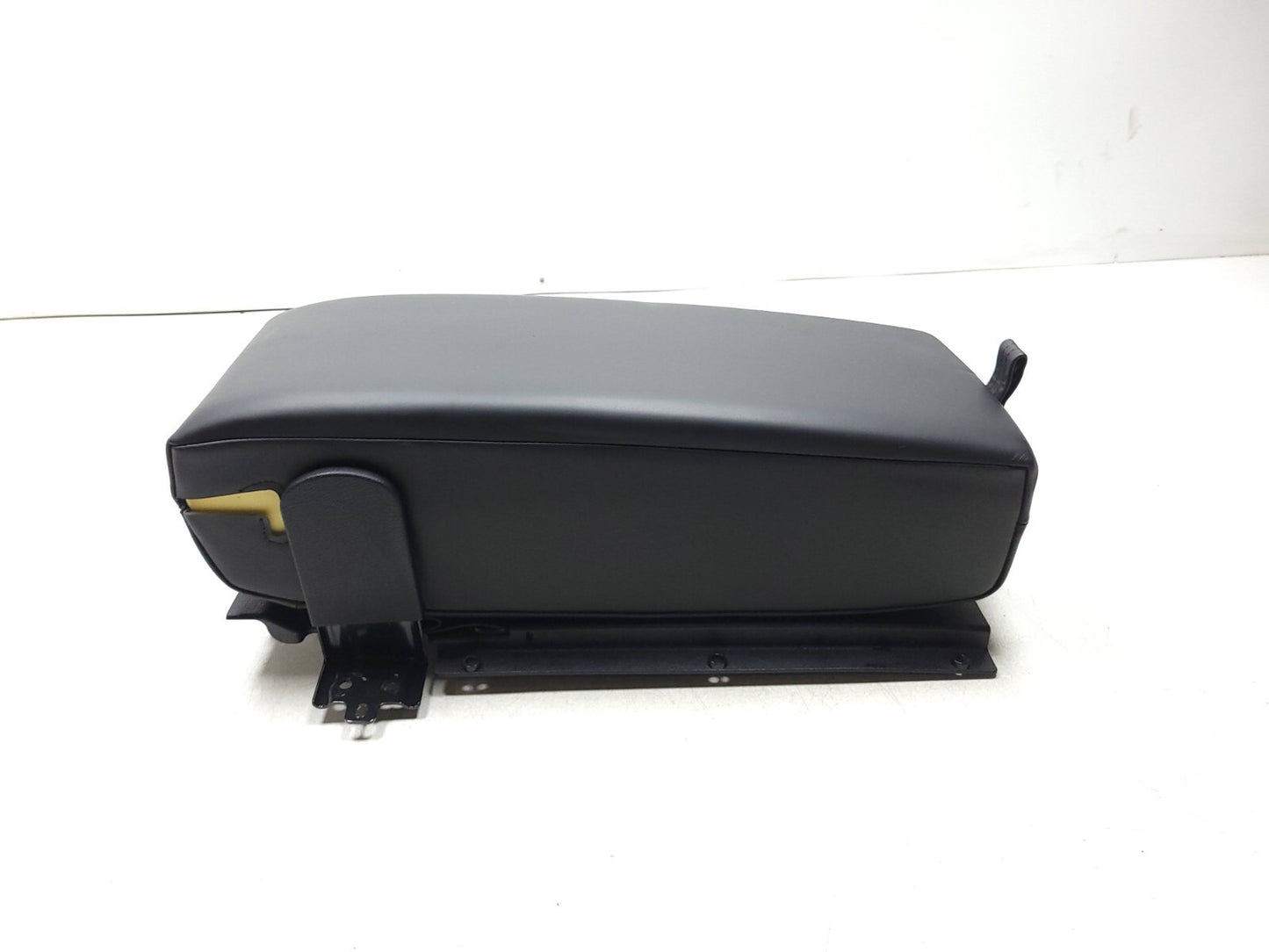 09 - 12 Hyundai Genesis Rear Seat Armrest W/ Cup Holder OEM Sedan