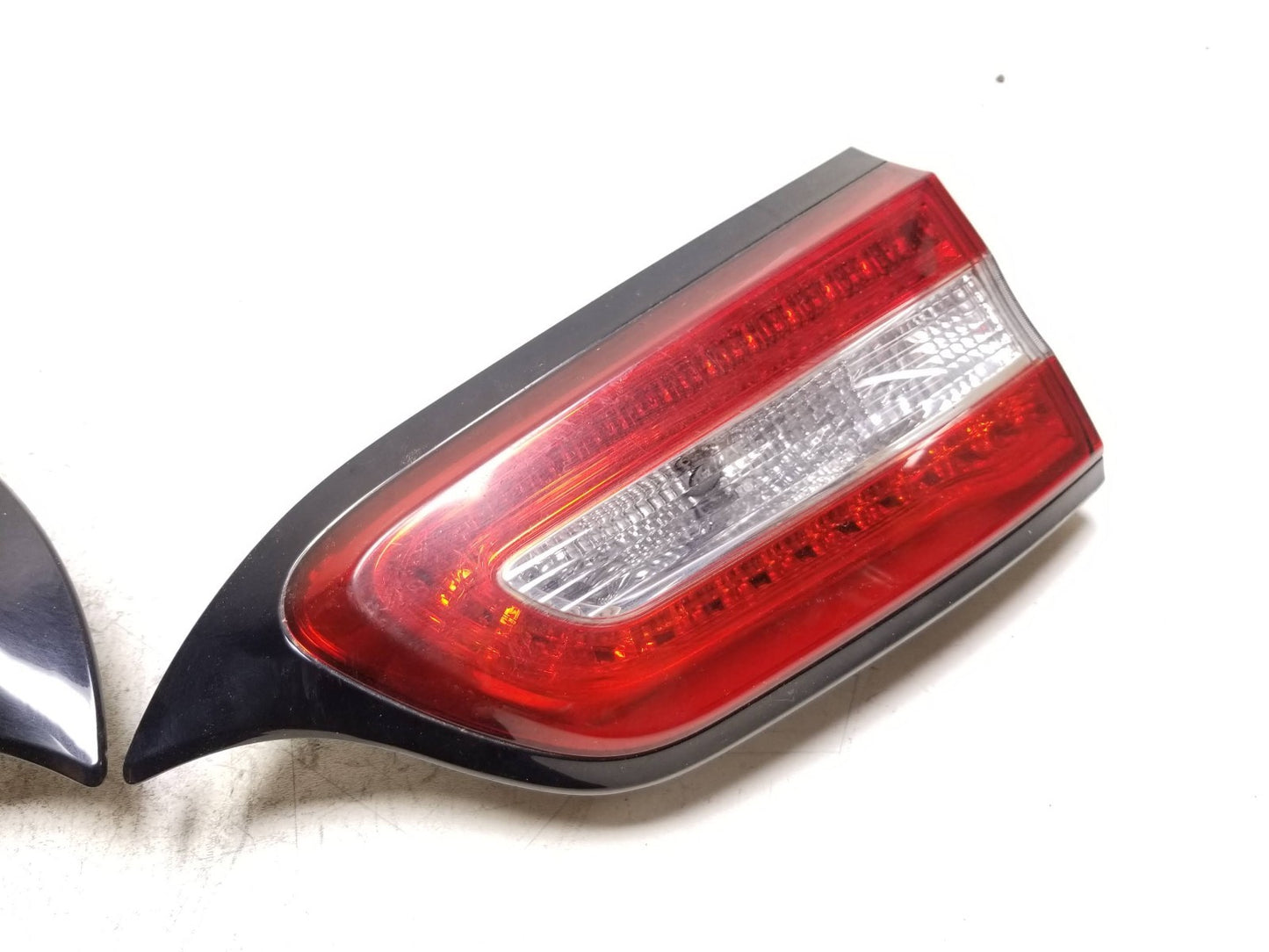 2016 Jeep Cherokee Tail Light Left & Right OEM
