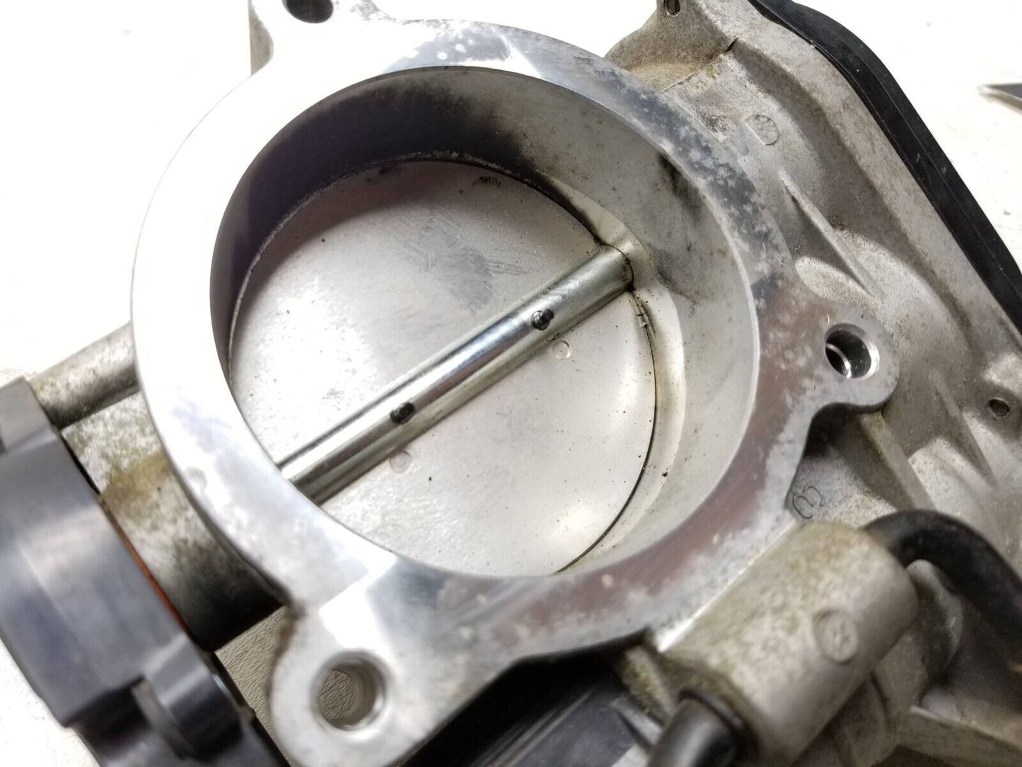 06 - 10 Hyundai Azera Throttle Body 35100-3c200 OEM