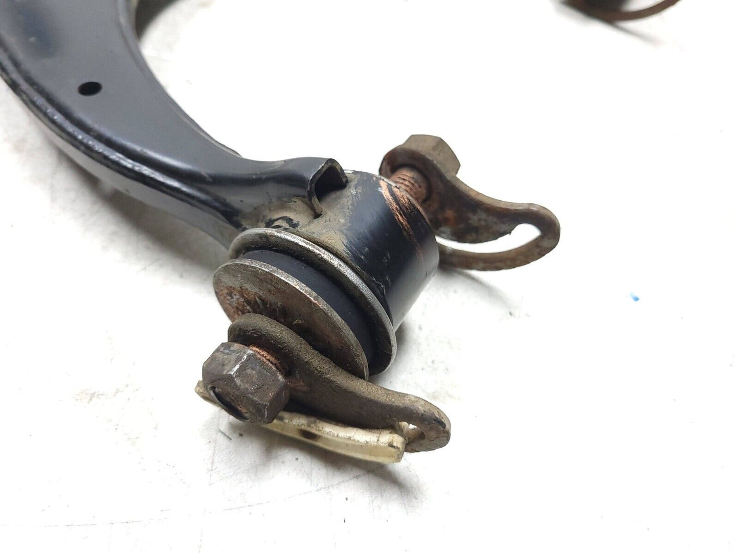 16-18 Chevrolet Silverado 1500 Front Control Arm Passenger Side Right 4.3l OEM