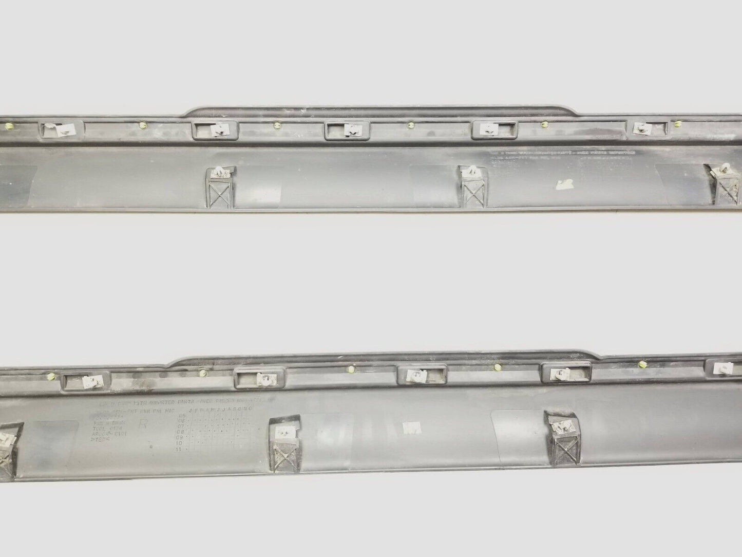 13 14 15 16 GMC Acadia Rocker Panel Skirt Molding Left & Right OEM