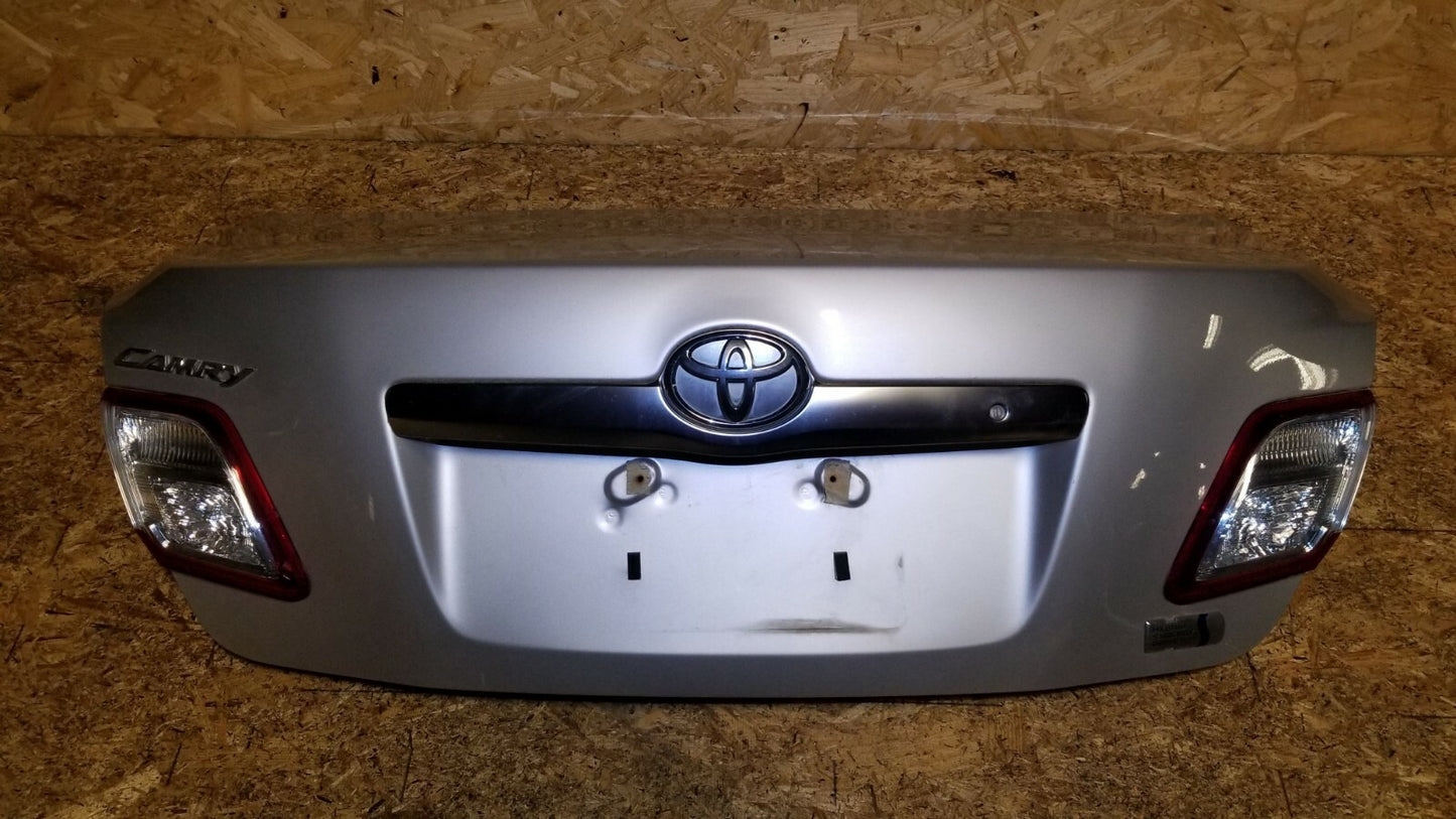 07 08 09 10 11 Toyota Camry Trunk Lid Hybrid (silver 1f7/fa13) OEM ✅