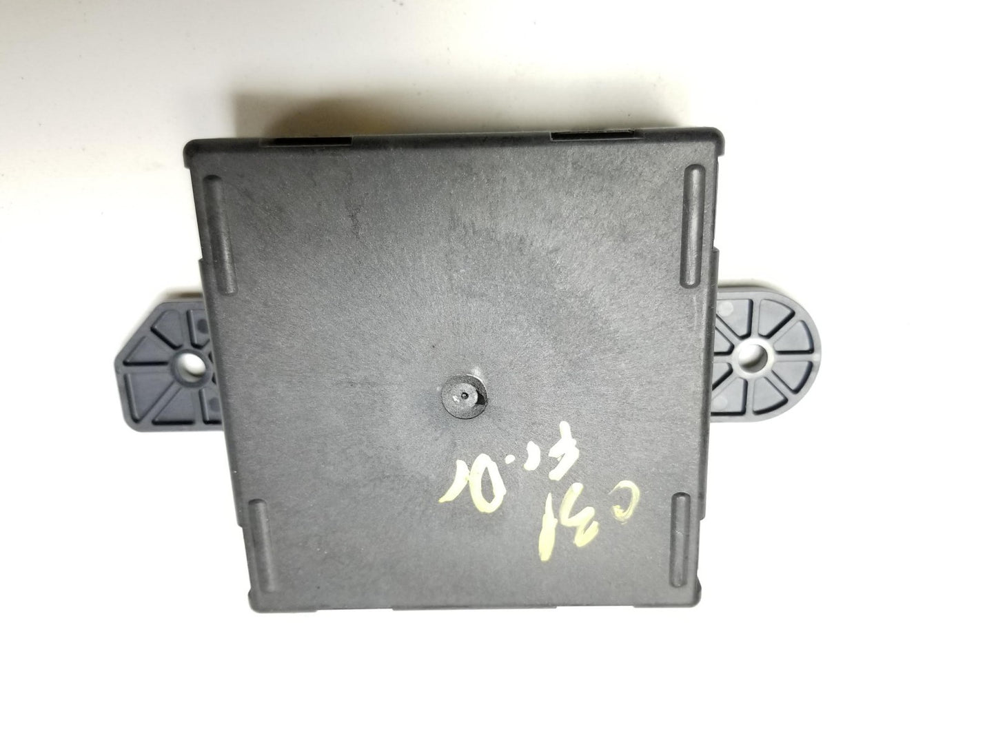 2011 - 2013 Jeep Grand Cherokee Rear Park Assist Control Module OEM