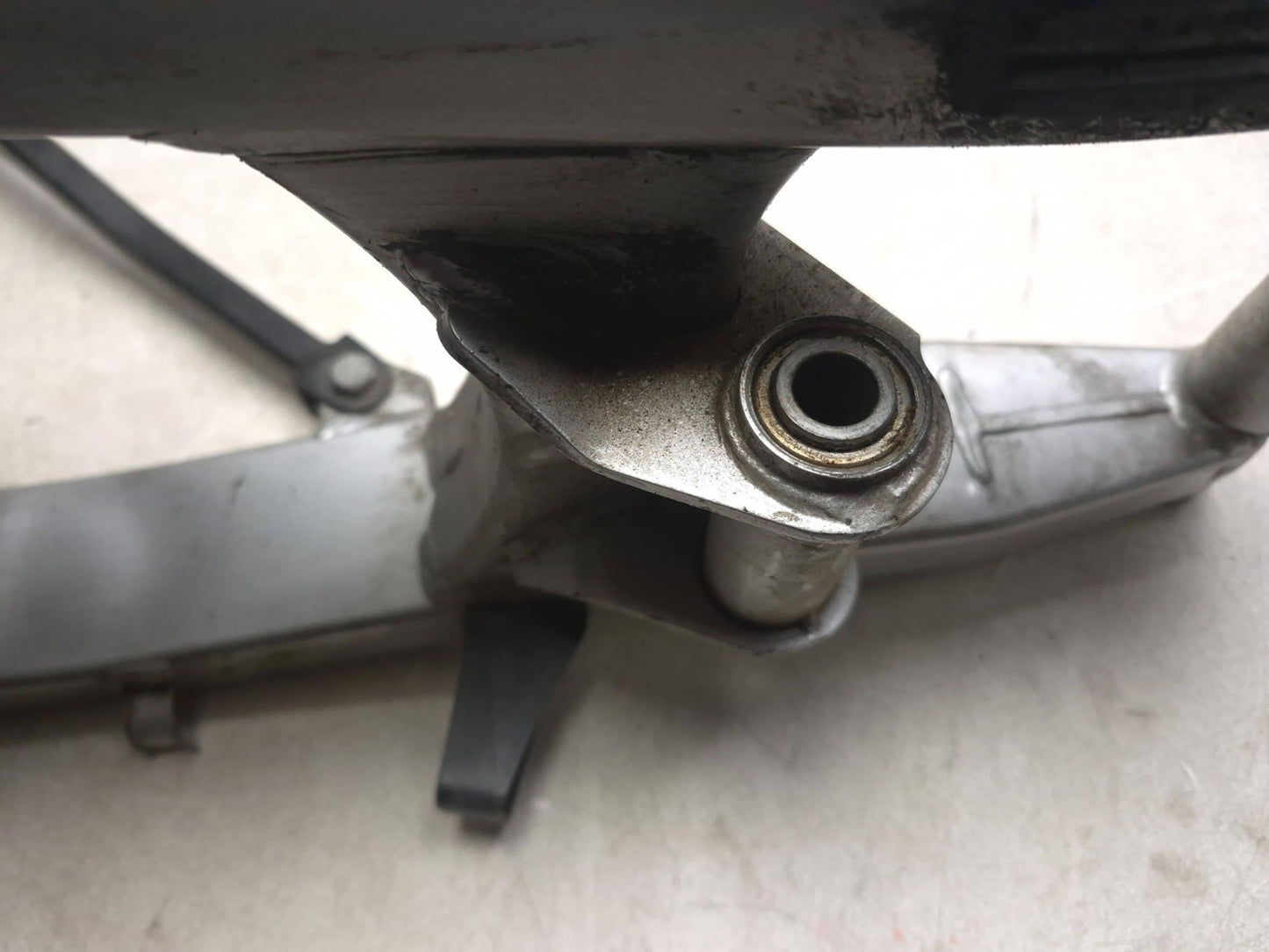 2006 Suzuki Katana Gsx600f Rear Swingarm OEM