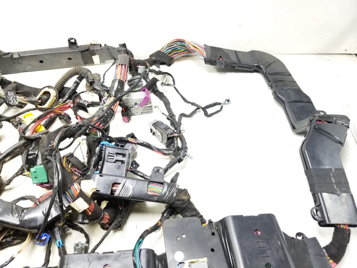 2010 - 2013 Cadillac SRX 3.0l Interior Floor Wire Harness OEM
