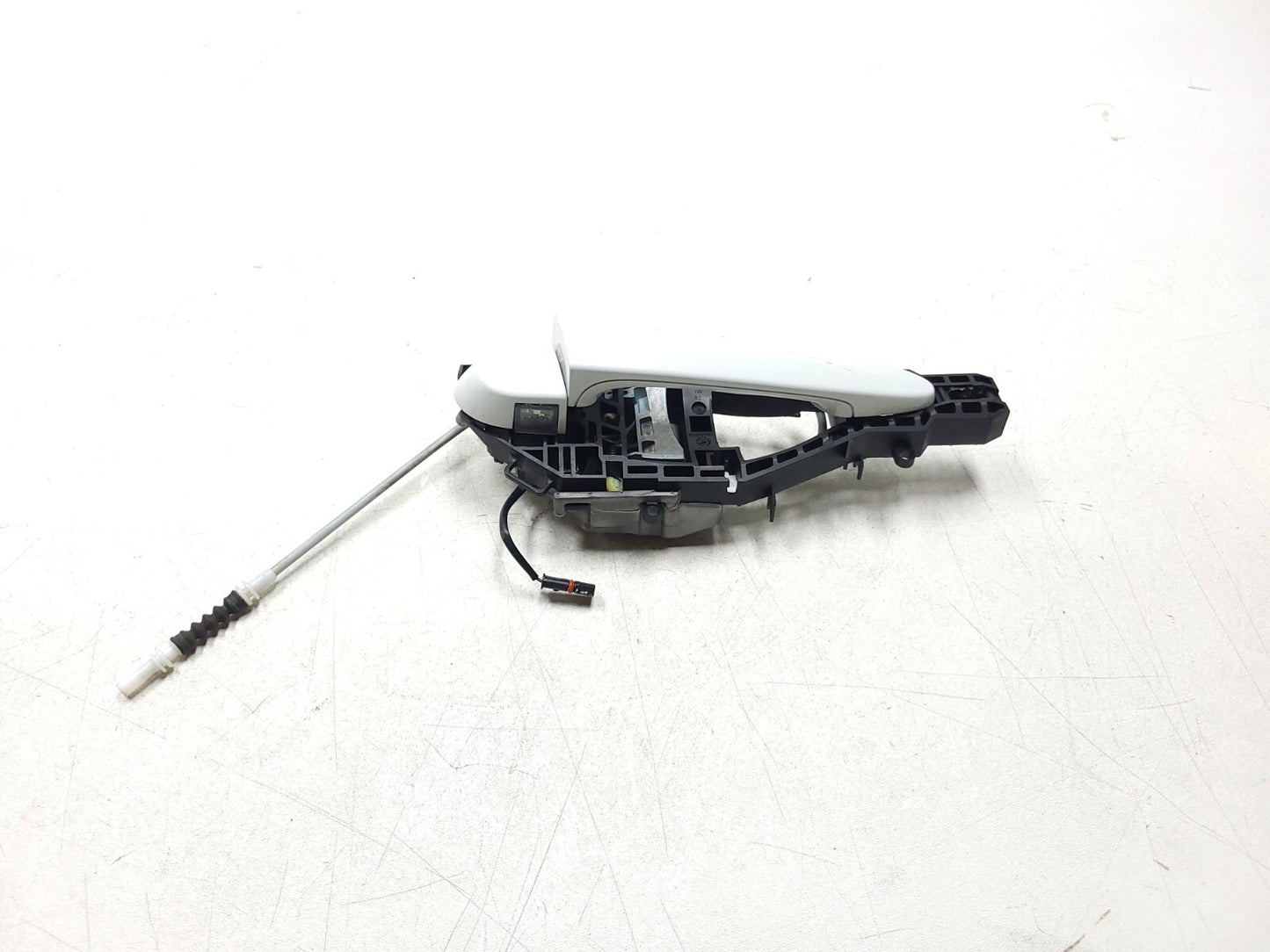 12-18 BMW 330xi F30 Exterior Door Handle Rear Passenger Side OEM โ
 76k Miles