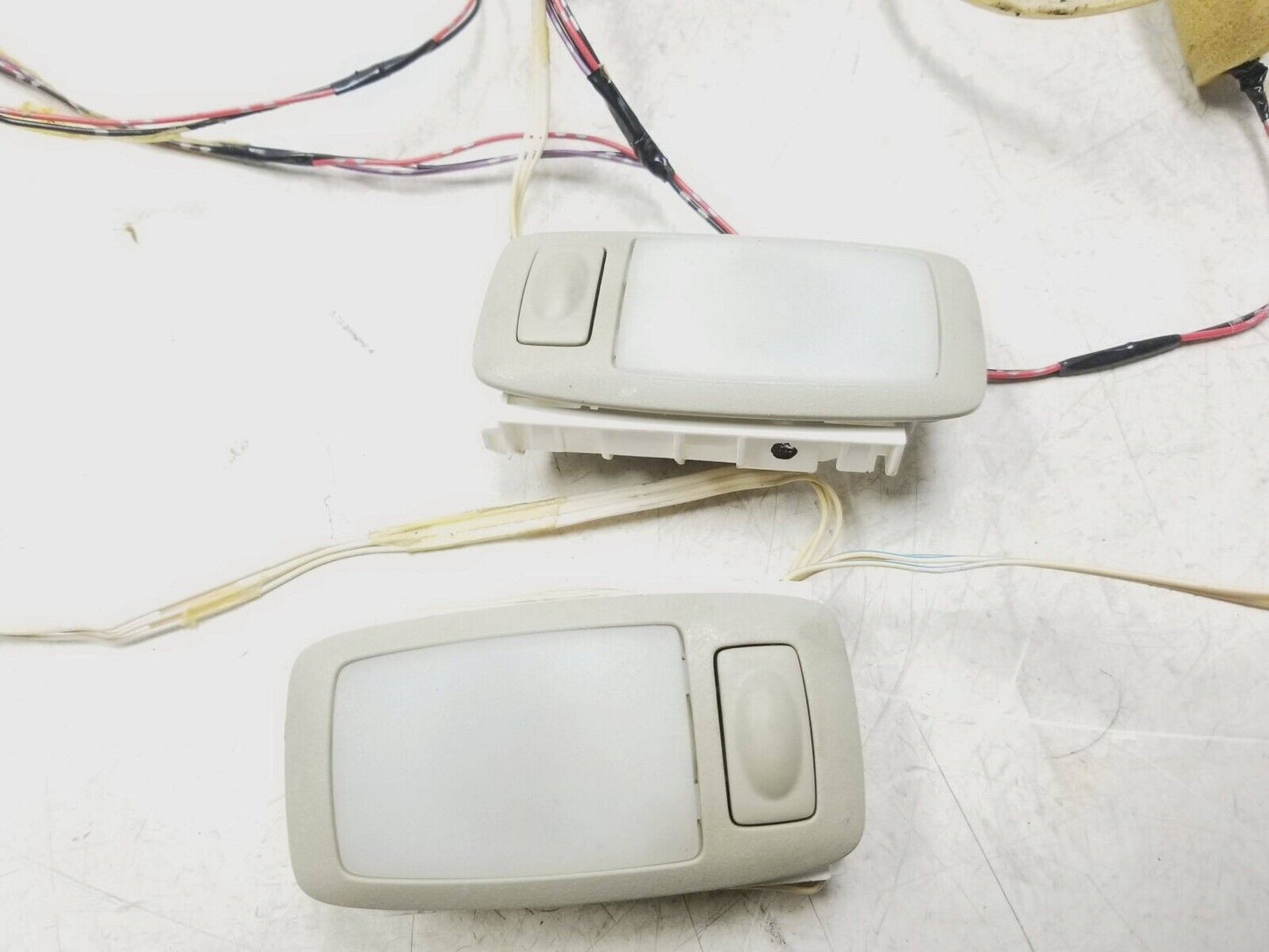 08-13 Infiniti G37 Rear Overhead Dome Light Lamp OEM