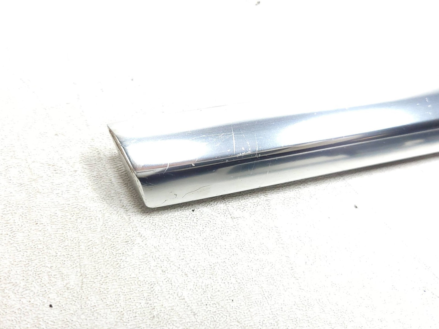2010 - 2019 Jaguar XJ Door Glass Belt Seal Molding Set 4 OEM