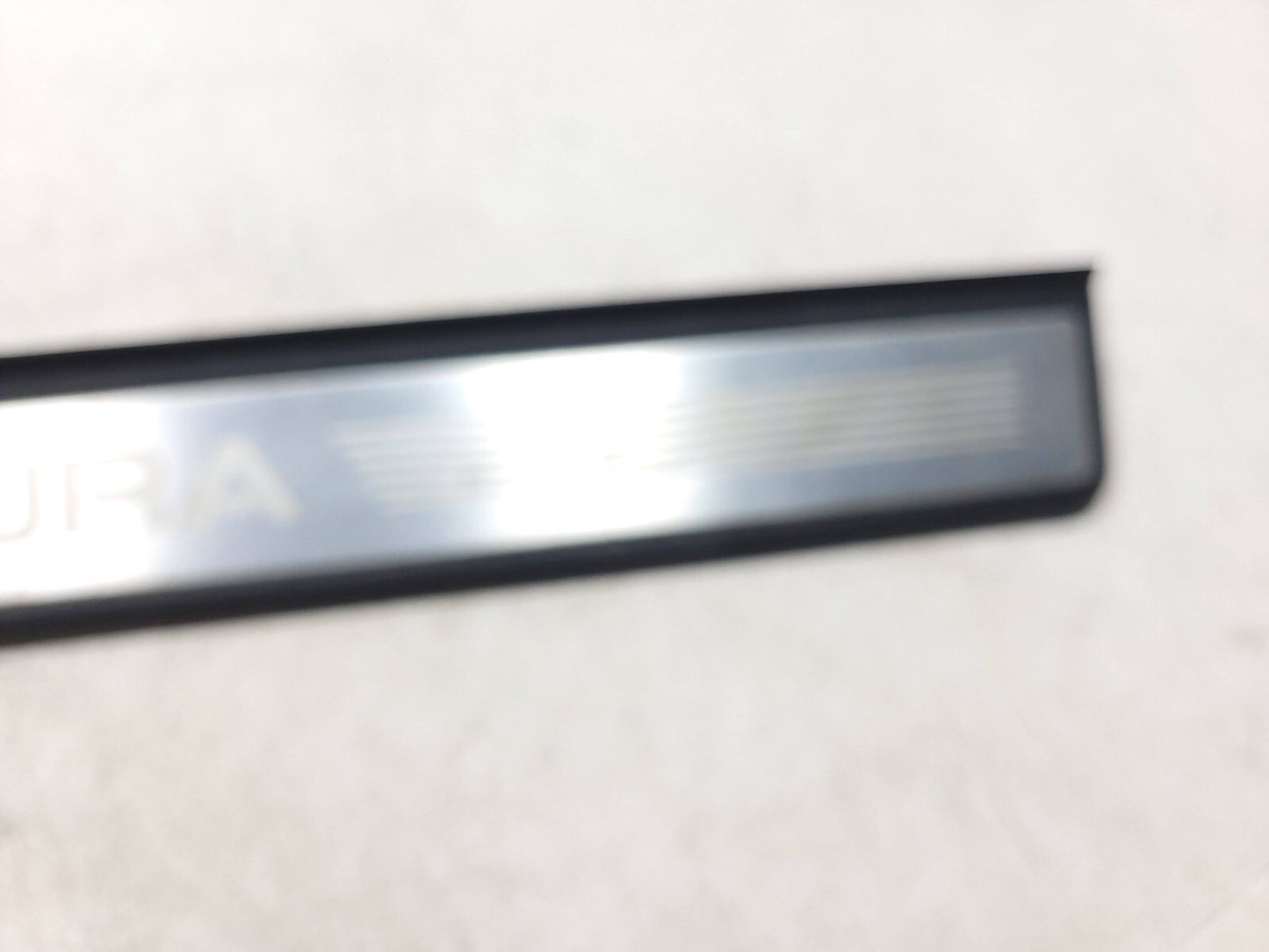 2004 - 2008 Acura Tl Front Door Sill Scuff Plate Trim  OEM