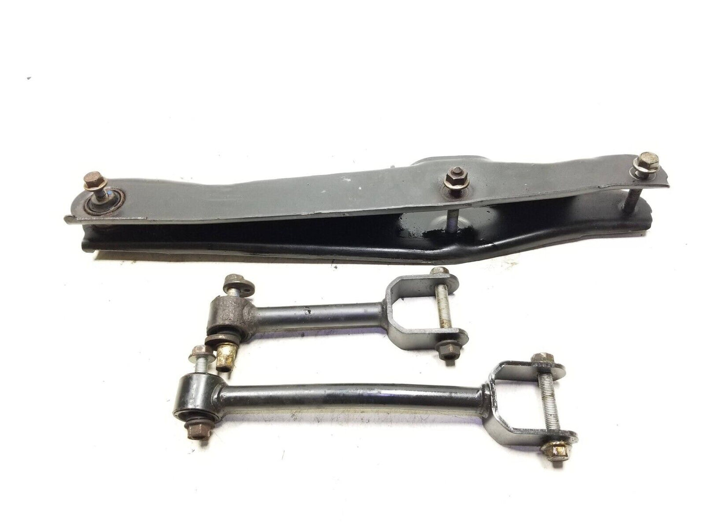 11-14 Chrysler 200 Rear Control Arm Passenger Side Right 3pcs  OEM
