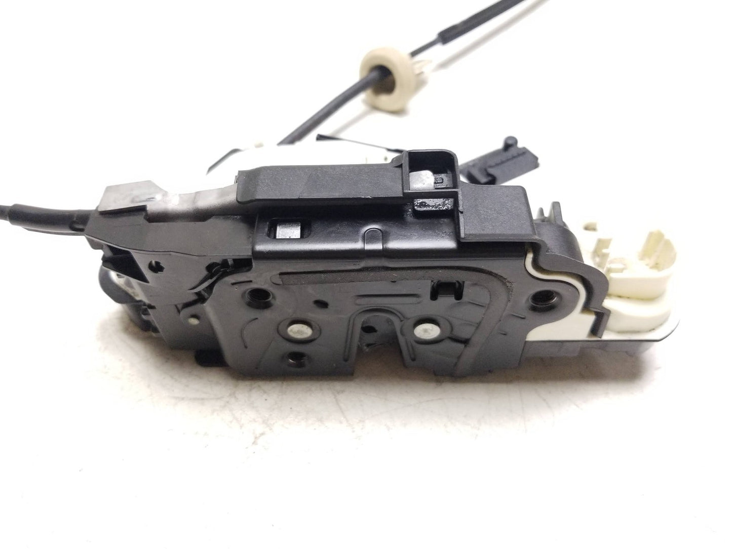 2010 - 2014 VW Golf GTI Door Lock Actuator Front Driver Side Left OEM
