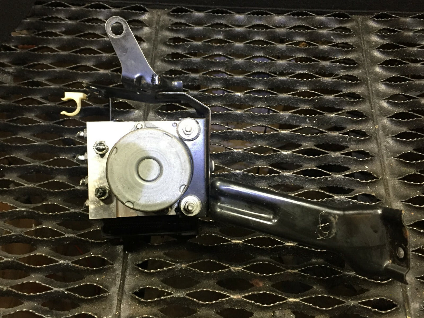 2010 Subaru Impreza 2.5l Anti Lock ABS Brake Pump Module OEM