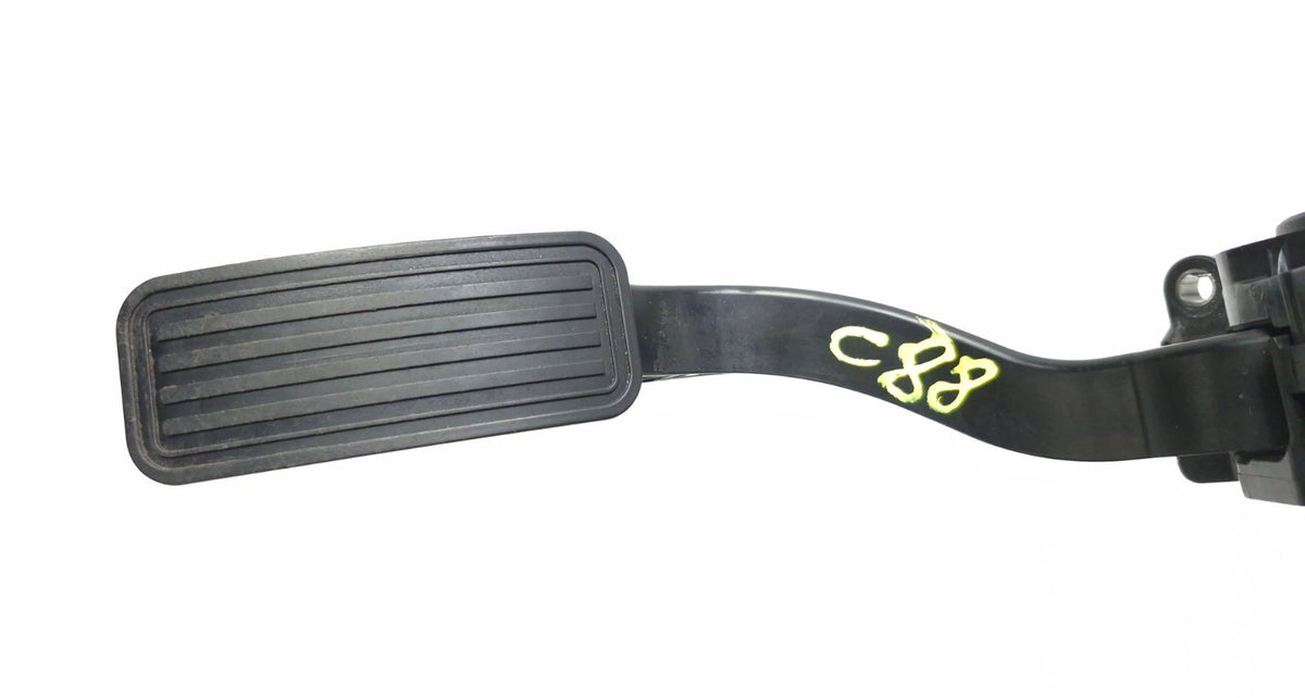 2018 Tesla Model 3 Accelerator Pedal 1044695-00-a OEM
