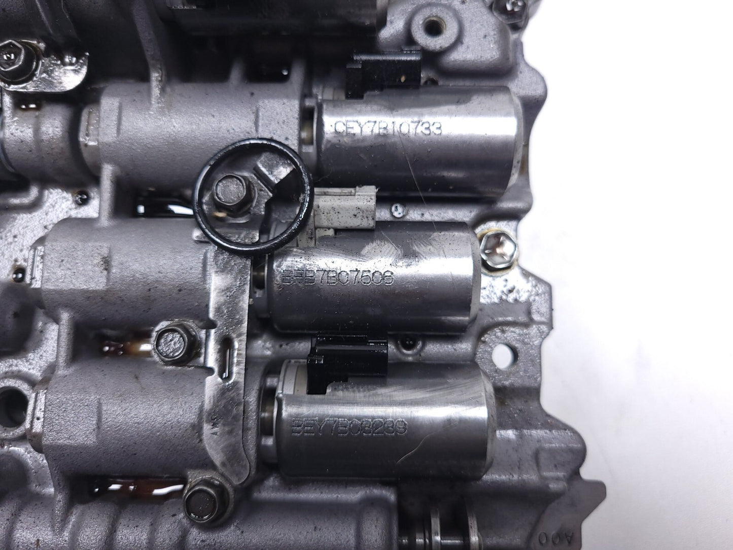 17 18 Volkswagen Passat Transmission Valve Body 1.8t OEM