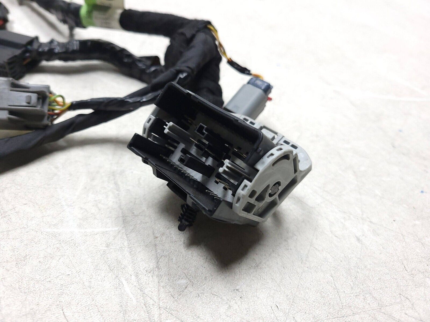 10-19 Lincoln MKT Center Console Wire Harness OEM