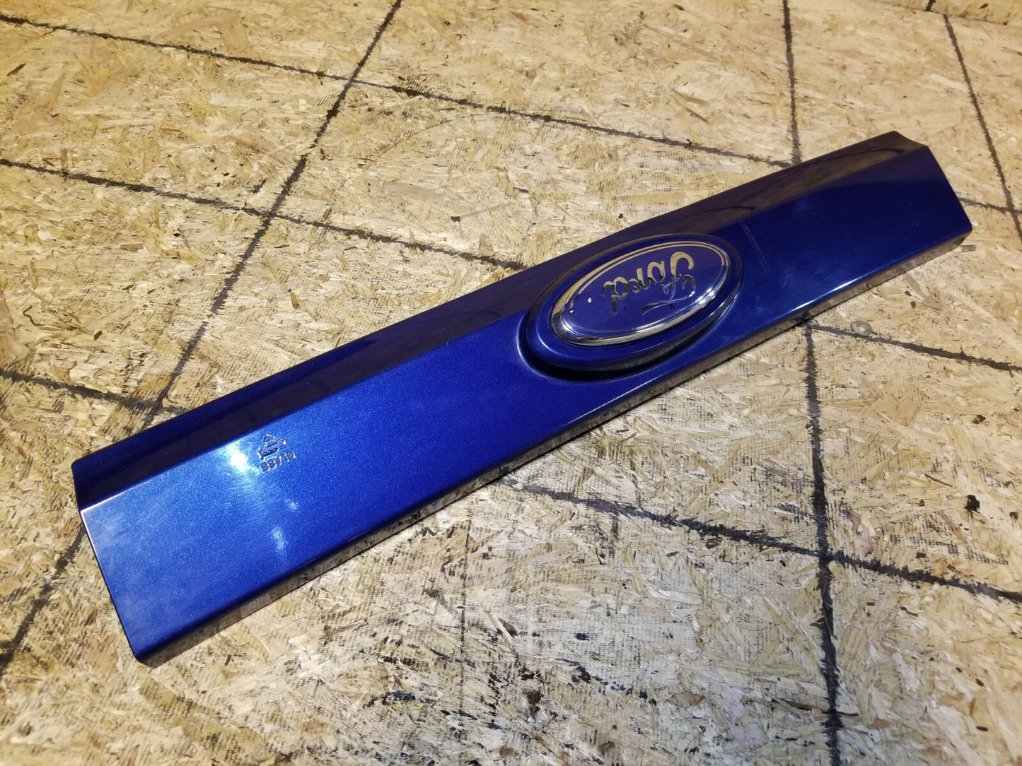2008-2012 Ford Escape Trunk Tailgate Molding Trim & Emblem Without Camera OEM