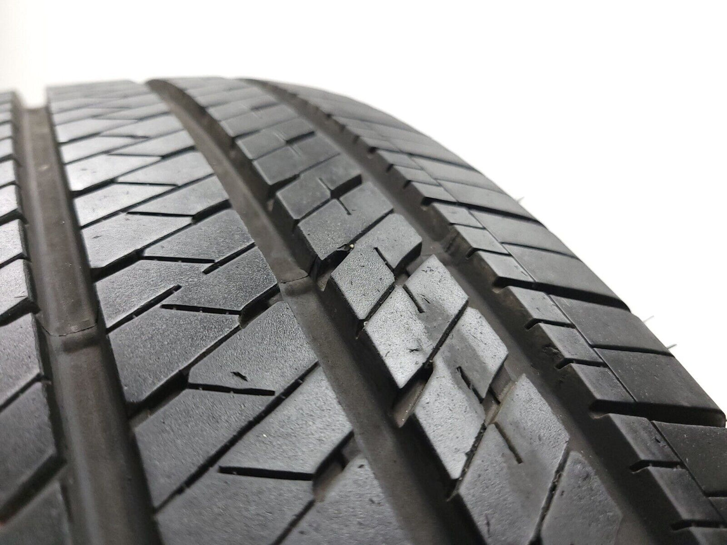 Bridgestone Ecopia Hl 422 Plus 235/60r18 103h 9/32nds Used Tire