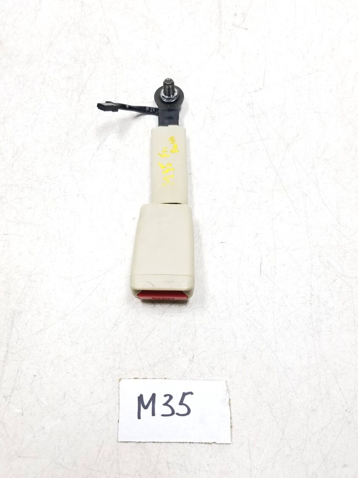 06 - 09 Infiniti M35 Front Passenger Seat Belt Buckle OEM