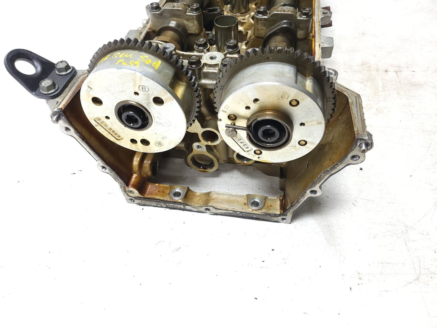 09-12 Hyundai Genesis Engine Cylinder Head Left & Right Pair OEM 4.6l