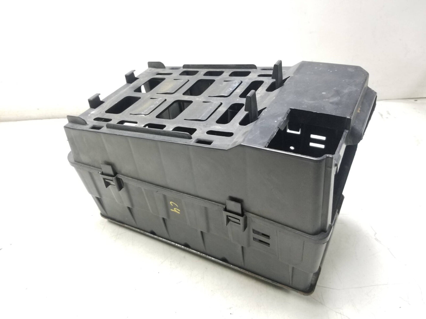 2010 - 2016 Cadillac SRX Battery Tray Bracket Assembly OEM