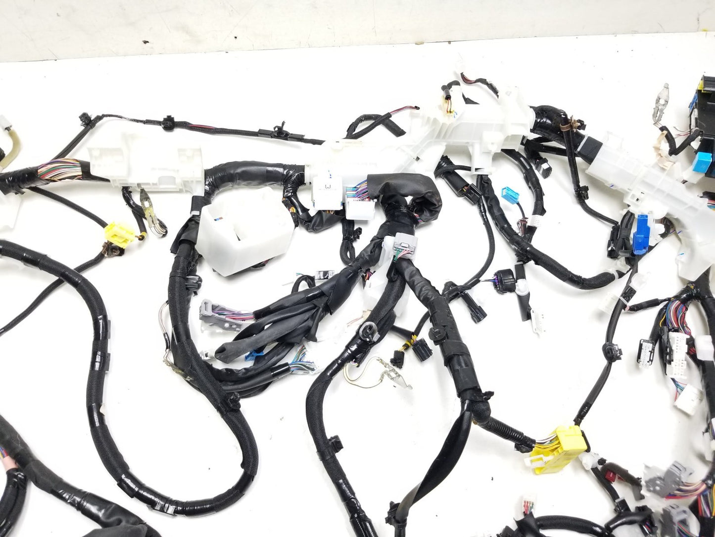 11-17 Lexus CT200h Dash Wire Harness 82141-76282 Oem✅