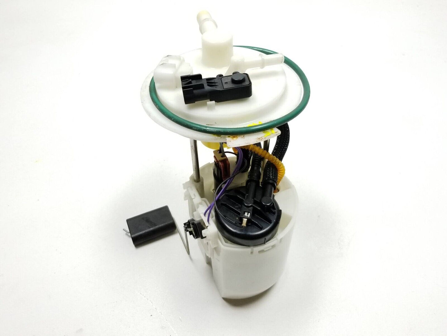 13 14 15 16 GMC Acadia Fuel Pump OEM