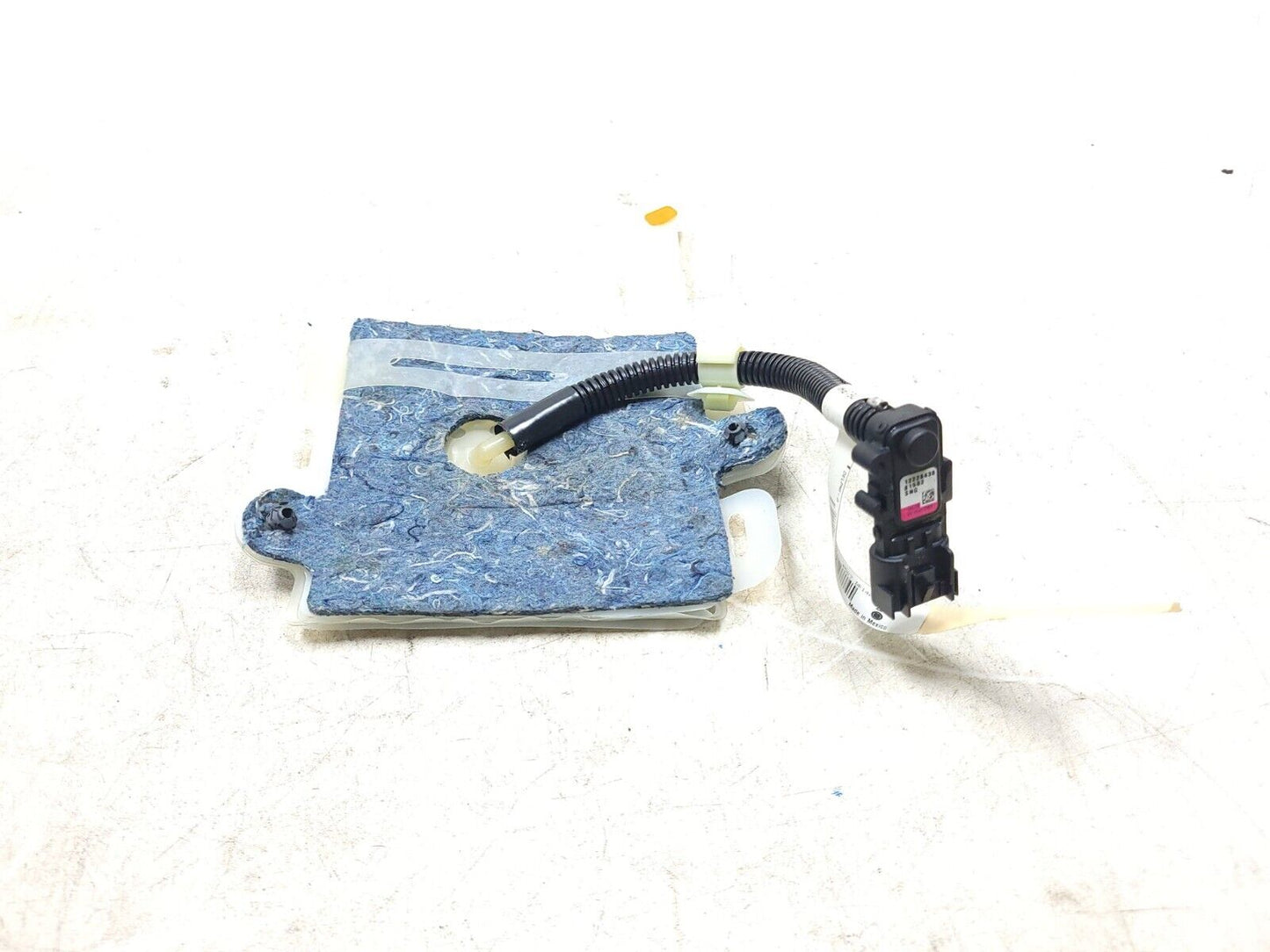 2009 - 2016 Audi A4 S4 Front Occupant Detection Pad Passenger Side Right OEM