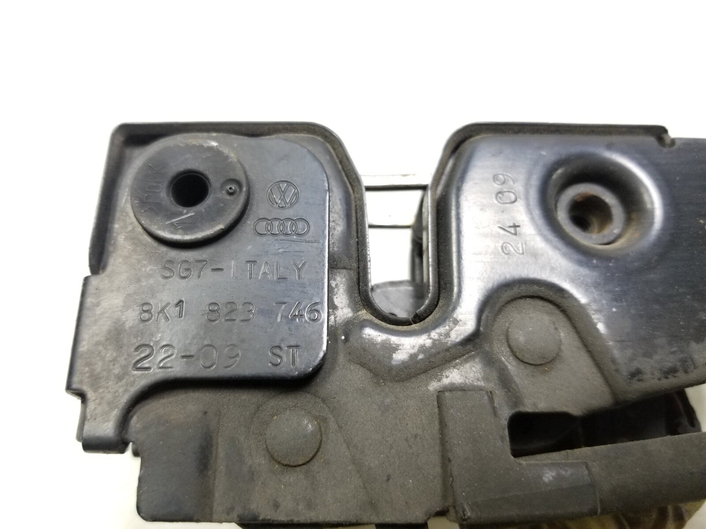 2009 - 2017 Audi Q5 Hood Latch OEM