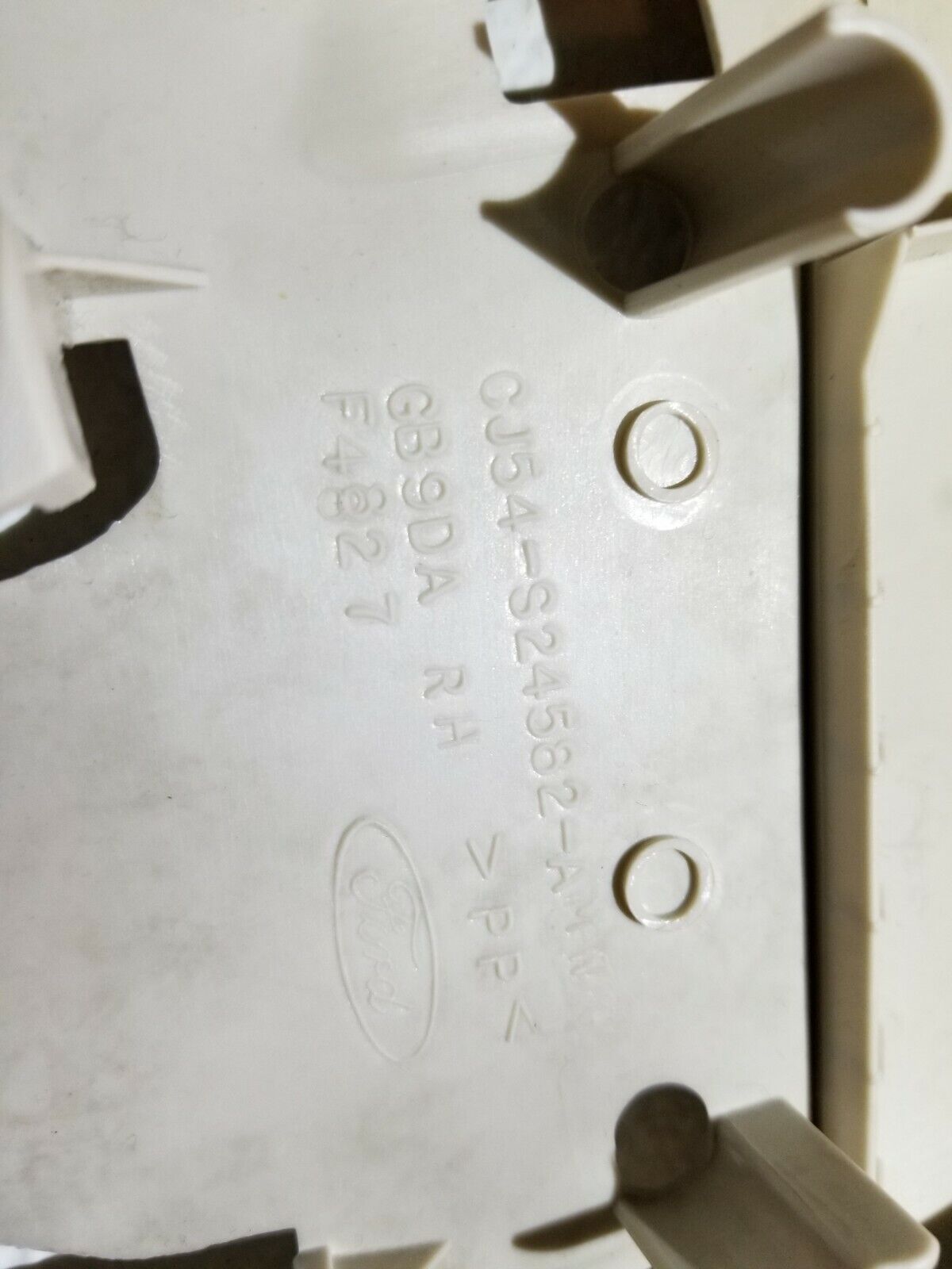 13 14 15 16 Ford Escape Center Passenger Side B Pillar Upper Trim Pane OEM 83k