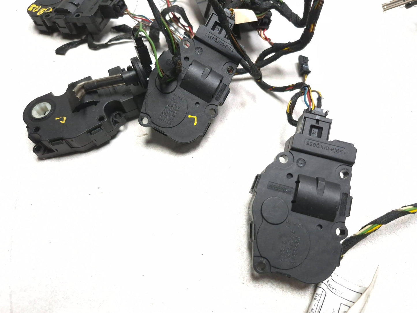 2008 BMW 128i HVAC Heater Flap Vent Motor Actuator W/ Wire Harness OEM