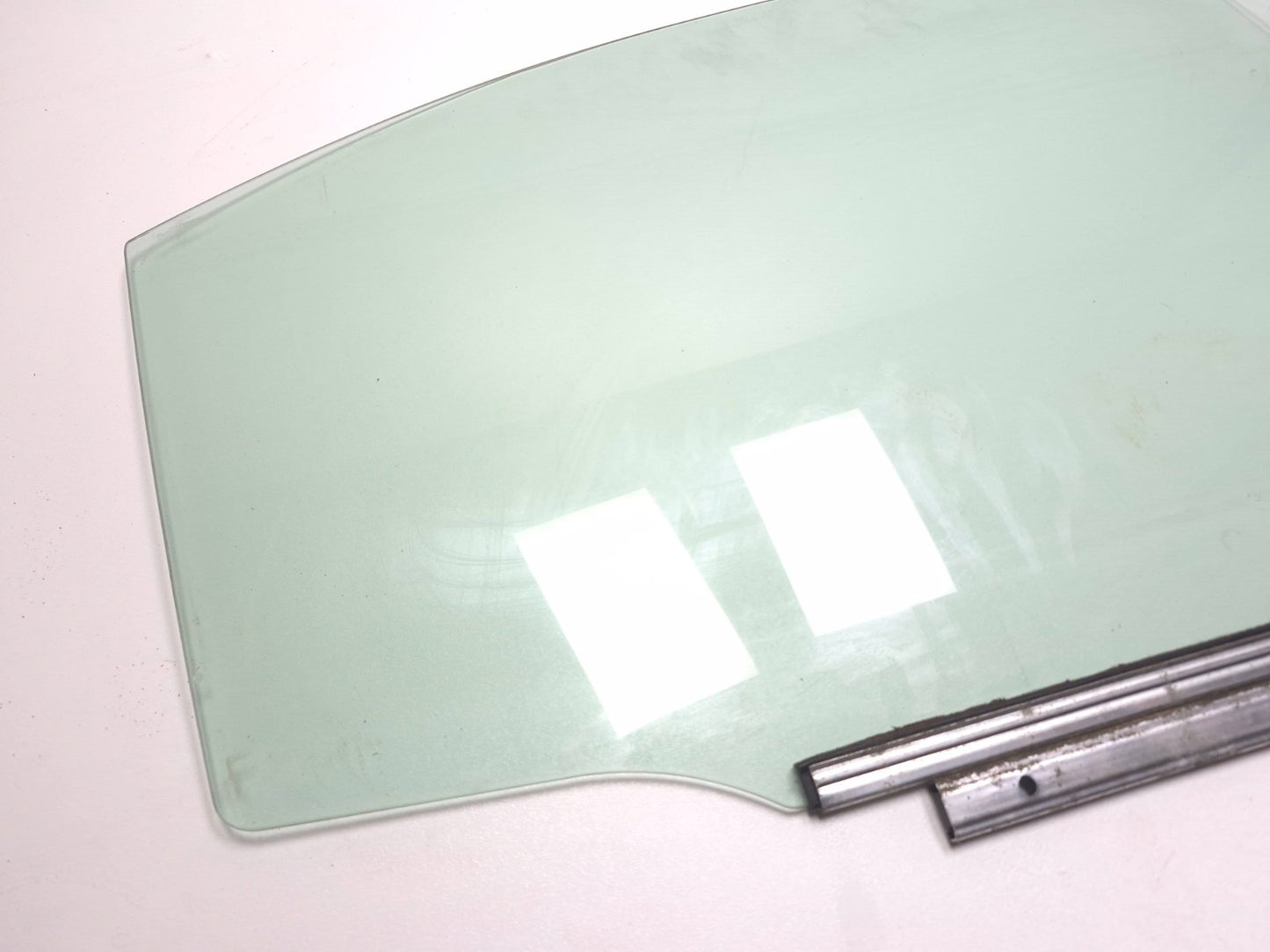 2010 Lexus Hs250h Rear Door Window Glass Right Passenger Side OEM