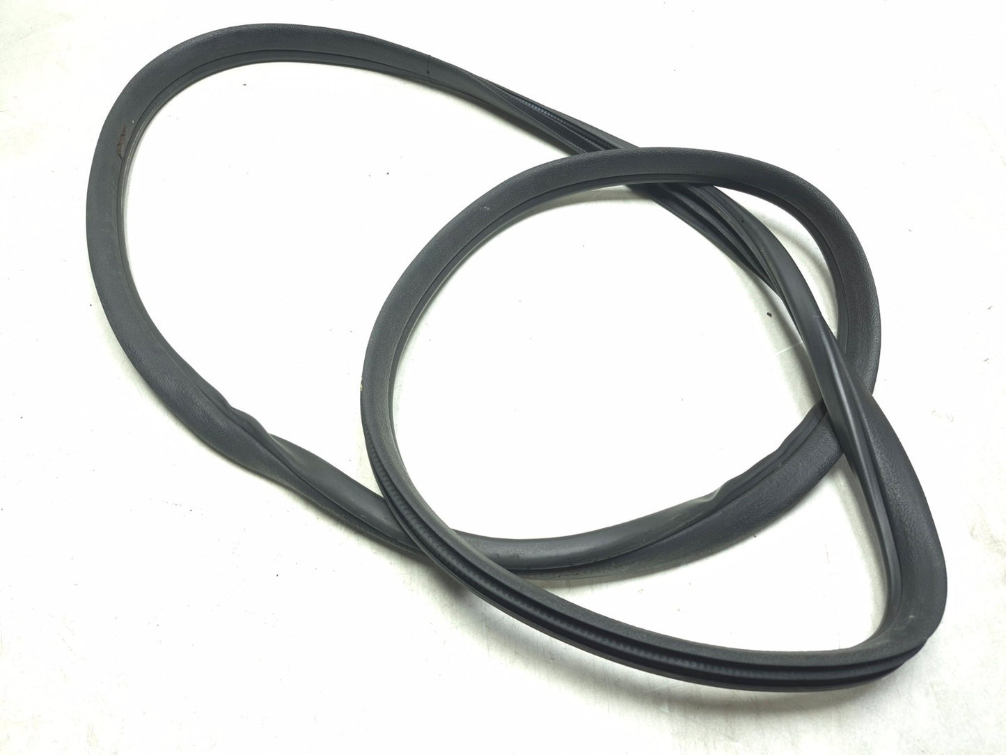 2008 Acura Tl Type-s Rear Door Opening Seal Right Passenger Side OEM