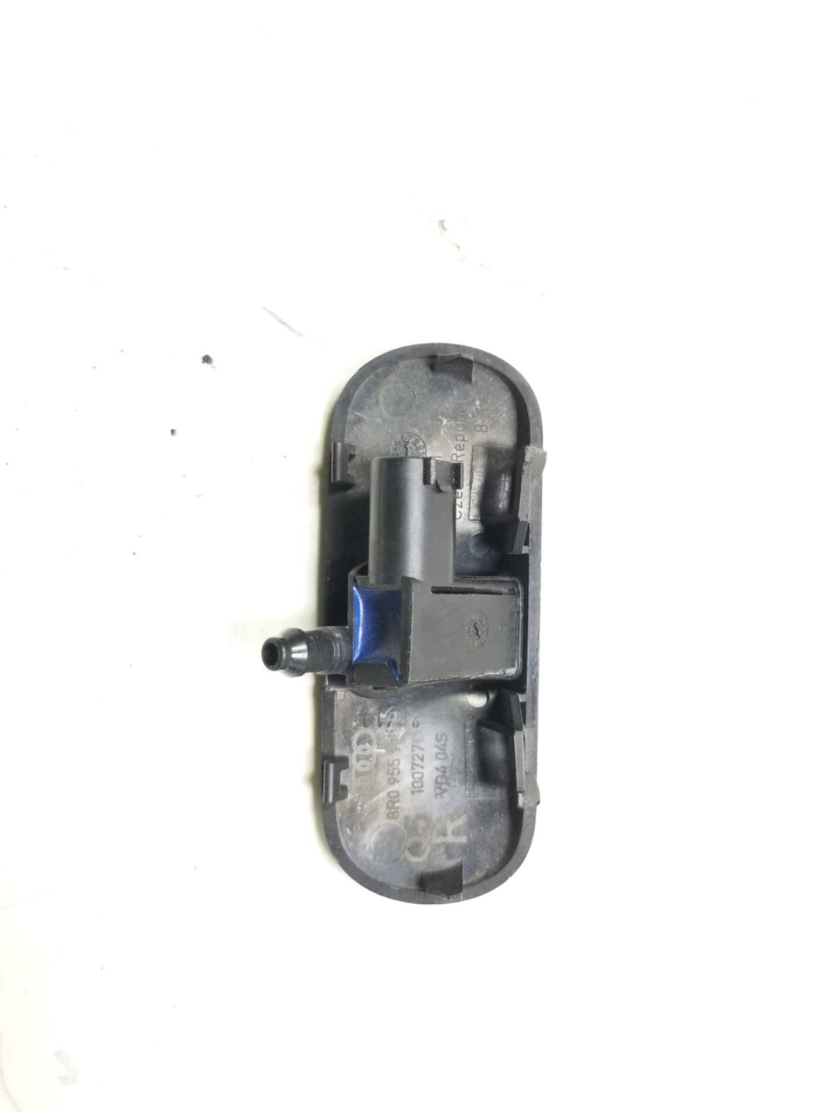 2009 - 2017 Audi Q5 Heated Windshield Washer Sprayer OEM