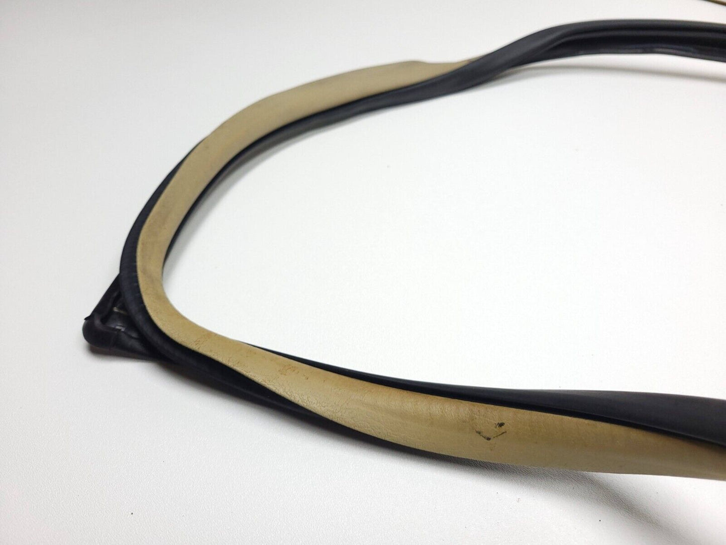 09 - 14 Nissan Maxima Door Weatherstrip Seal Front Passenger Side Right OEM