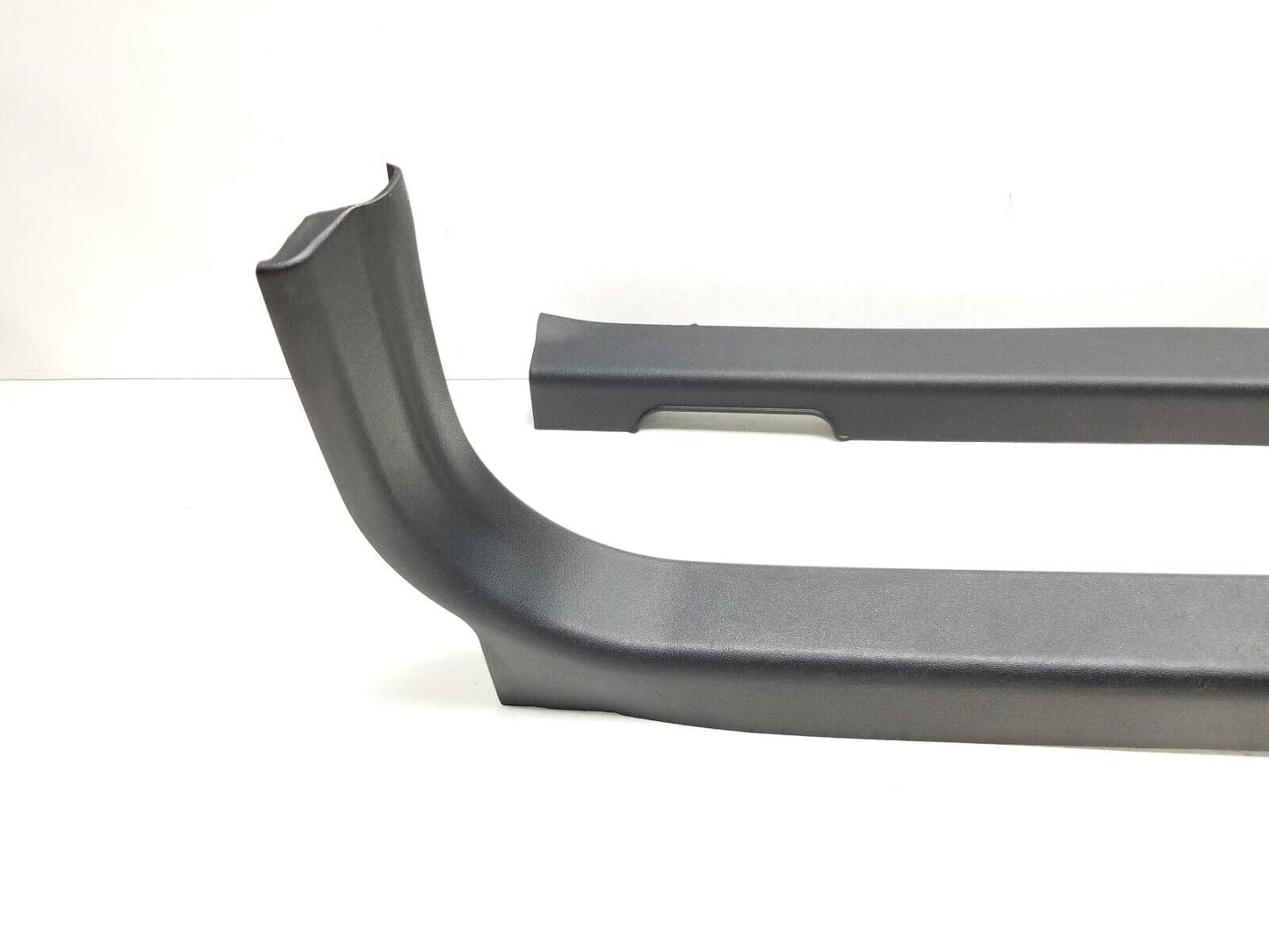 09-16 Hyundai Genesis Coupe Door Sill Scuff Plate Left & Right OEM