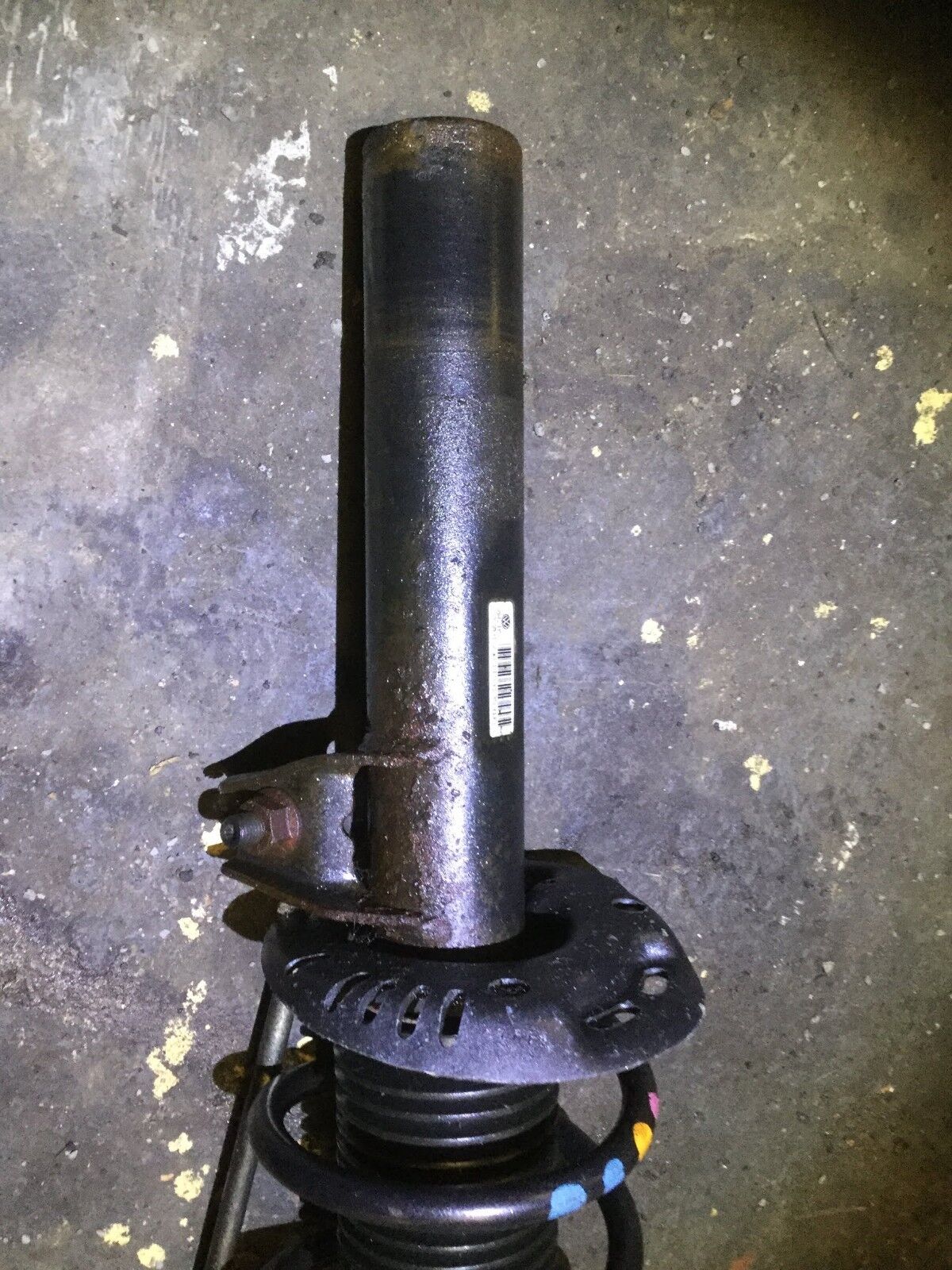 06 07 08 09 VW Golf Rabbit Front Driver Left Shock Strut W/ Coil Spring OEM D15