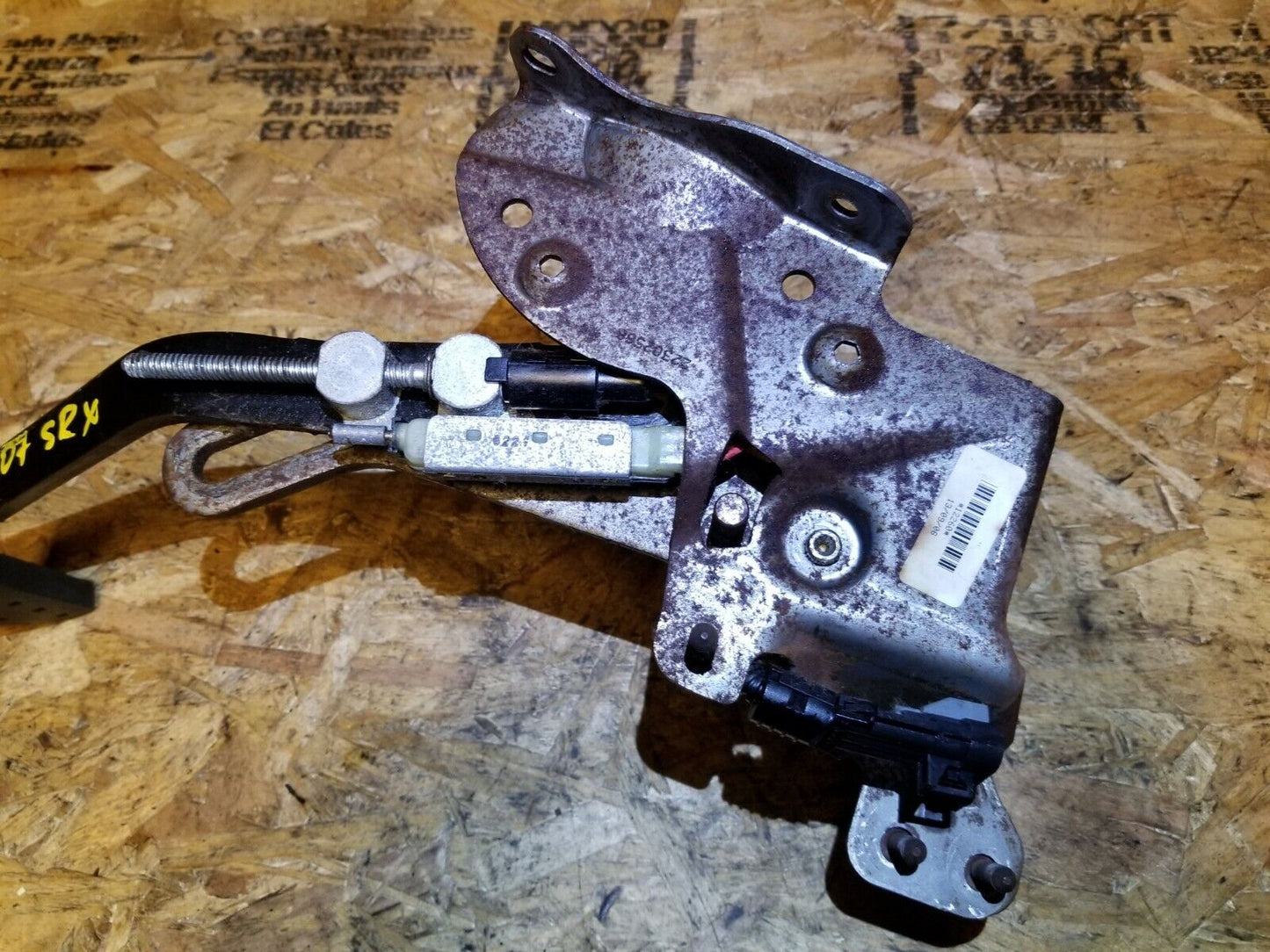 2004 - 2009 Cadillac SRX Brake Pedal OEM