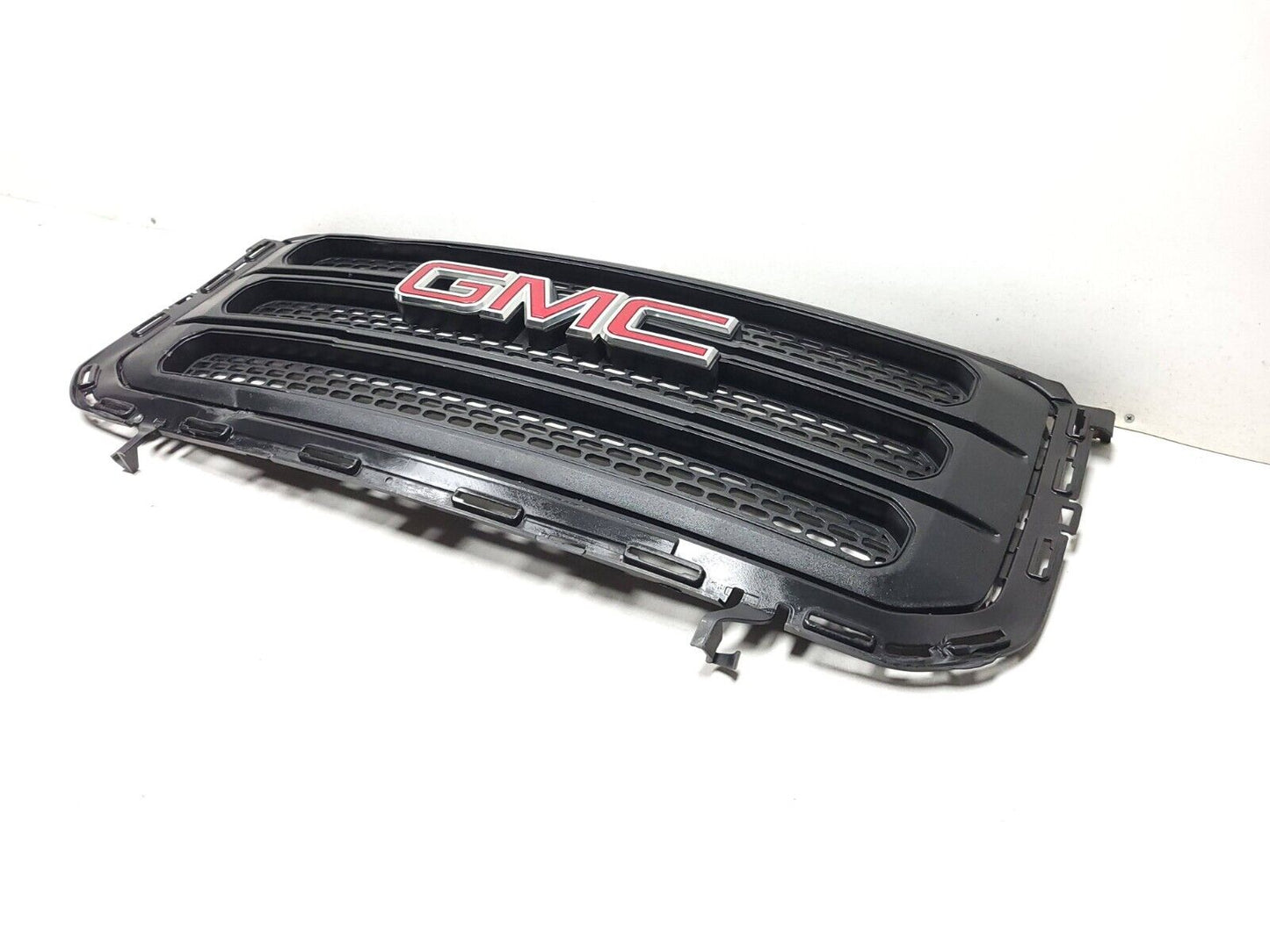 13 14 15 GMC Acadia Front Bumper Grille 22785561 OEM