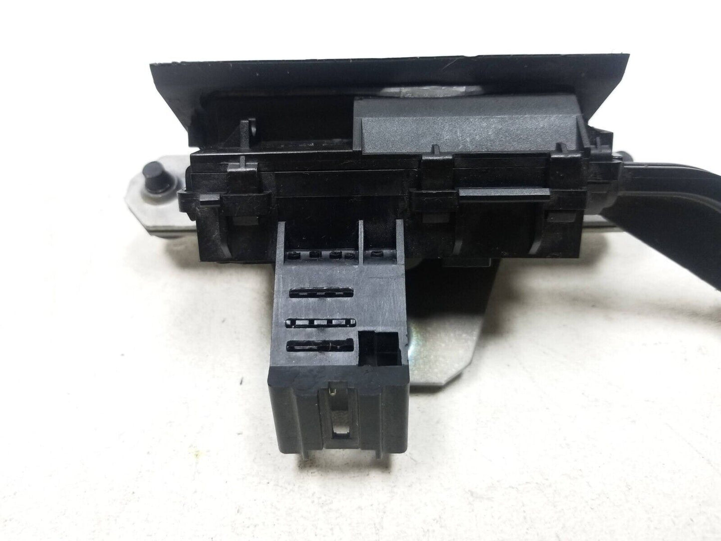 2012 - 2014 Ford Focus Sedan Rear Trunk Lid Latch Power Lock Actuator OEM