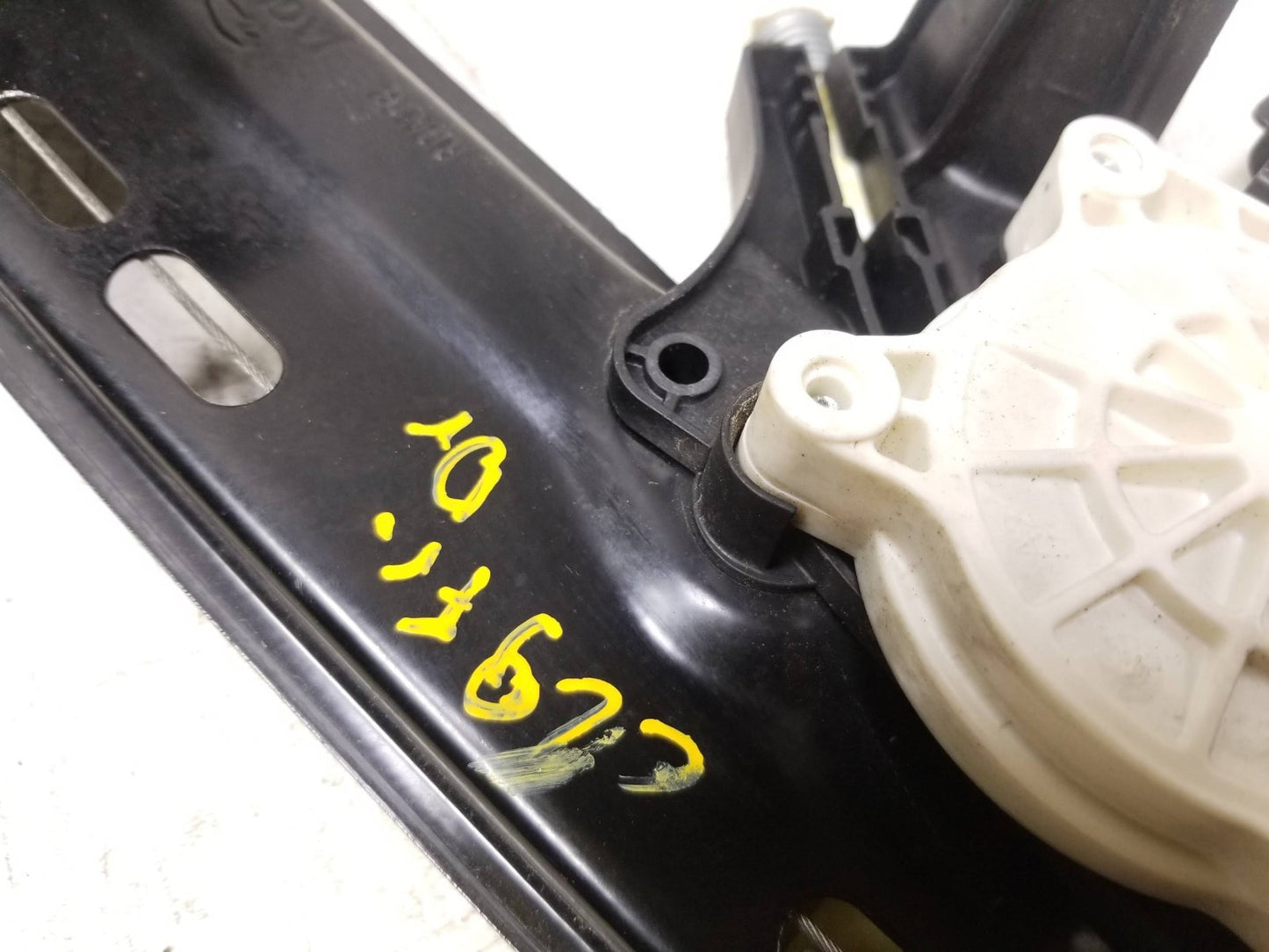 2017 Jaguar Xe Front Driver Door Window Regulator OEM T4n6258